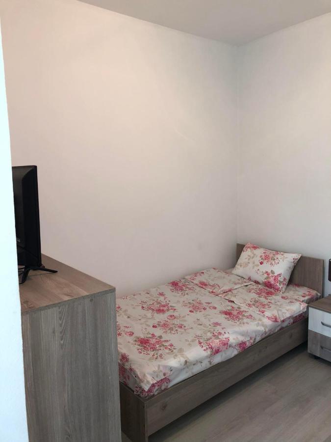 Astoria Luxe Appartement Kumanovo Buitenkant foto