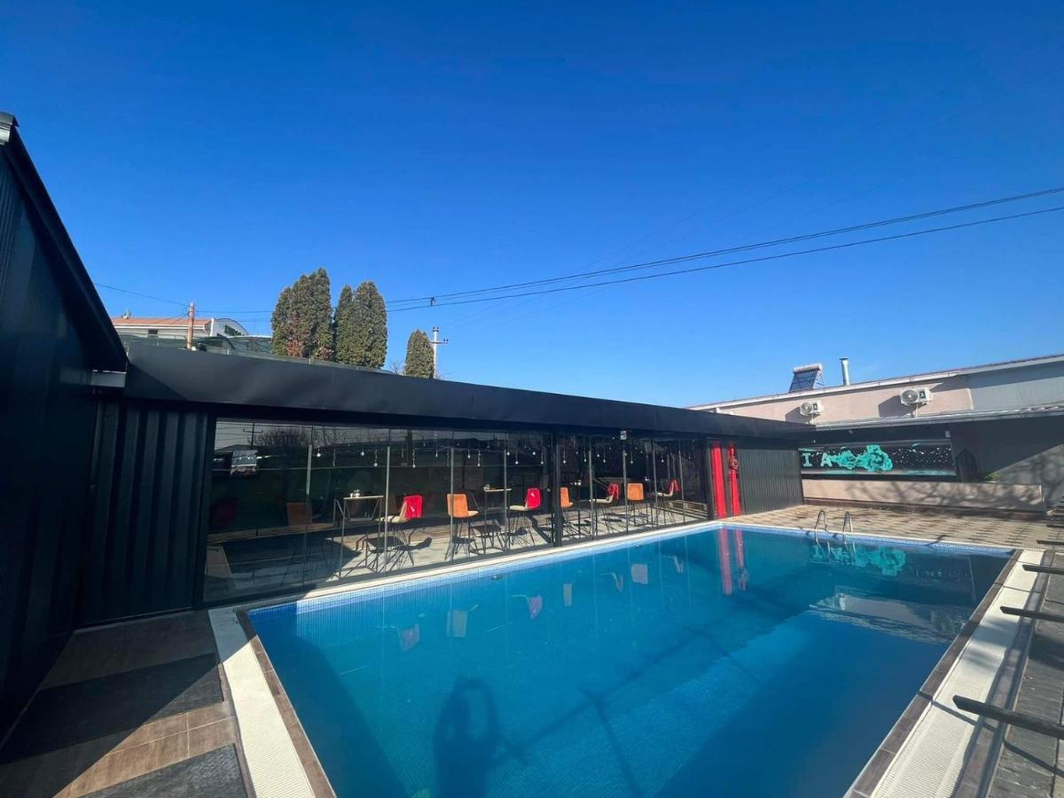 Astoria Luxe Appartement Kumanovo Buitenkant foto